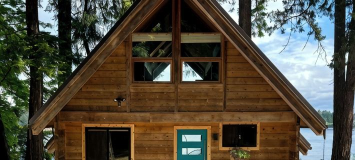 Waterfront Burton Loop - The Very Best Of Vashon, cozy cabin with a harbor view. Hoteles en Vashon