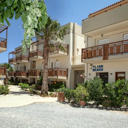 Ilian Beach & Apartments
