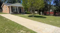Charming 2-bedroom house with WiFi, AC in enjoyable Columbia - 2-Star
