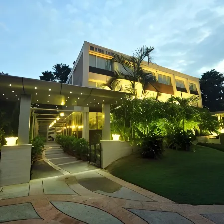 Hotel Aquamarine