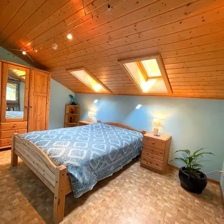 Spacious Apartment with 3 Bedrooms, 2 Bathrooms, Kitchen and Living Room