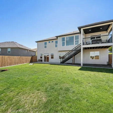 Serenity's Edge - Large Kennewick Home