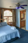 House on the Hill/ 5 bedrooms/ overlooks all of Kernville - 무료 와이파이