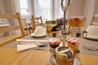 Highfield Bed & Breakfast - breakfast