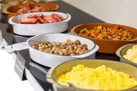 Staybridge Suites Cannes Centre by IHG - breakfast