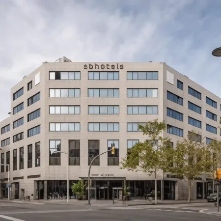 Hotel SB Icaria Отели рядом с достопримечательностью «Пляж Богатель»