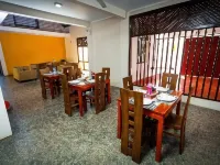 Dayanithi Guest House Hotel di Jaffna