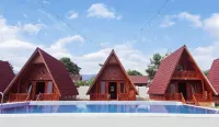 Sapadia Villa Balige 2 - piscina