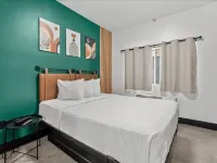 Le Bon Hotel Hollywood Hotels near Universal City