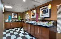 Hampton Inn Helen - Aamiainen