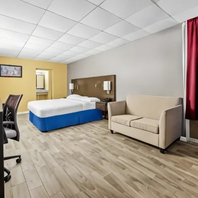 Econo Lodge Gretna - New Orleans Hotels near Behrman Memorial Park