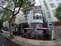 تشي لاغارتو هوستيل كوباكابانا Hotels near شاطئ ليم (Leme Beach)
