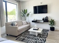 Boho Queen Studio Near NYC, Ewr, MetLife