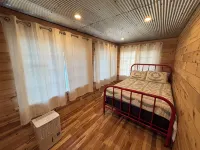 Great Cabin on Osage River in Tuscumbia, MO - Alphydda