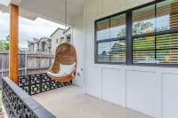 The Sterling House: Brand New Home Steps from Magnolia - บูติค