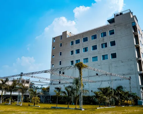 Clarion Inn Amps Patiala Hotels in Patiala