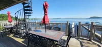 Lakefront, Dock, Near Restaurants, Track & Downtown Saratoga Springs!