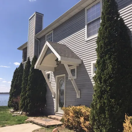 Gorgeous Water Front Retreat On Chain Of Lakes With Private Boat Launch!