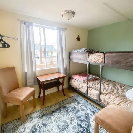 2 bed 1 bath cottage home