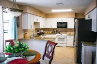 Cozy Palm Bay accommodation