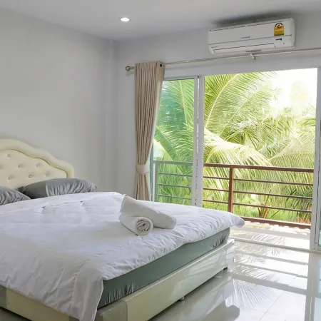 Aple Homestay
