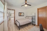 Welcome to Tiny's House. Your 3 Beds, 1 Bathroom Cozy Retreat in des Moines - 4 tähden