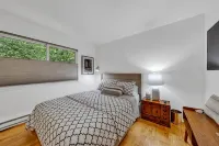 Mill Valley Apartment: Walking Distance to DT - 3-Star