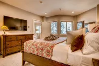 Summer Favorite_Peak 9_Village at Breck Resort_2 Blk to Main St/Pool & Hot Tubs+ - breakfast