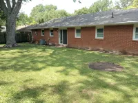 Short Walk to Ball State University Campus - Quiet Neighborhood - 2-Star