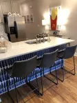 Amazing condo located one block from the square & walking distance to The Grove - Homestays