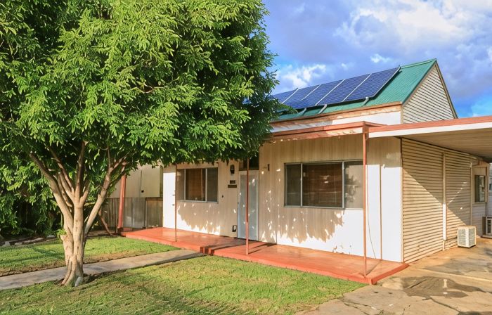 Charles Rasp Motor Inn & Cottages