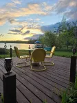 Lakefront Chalet - Lakeside Fire Pit / BBQ / Pet Friendly - Chalets
