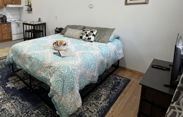 Cozy and private home away from home! Ask about the car rental option!