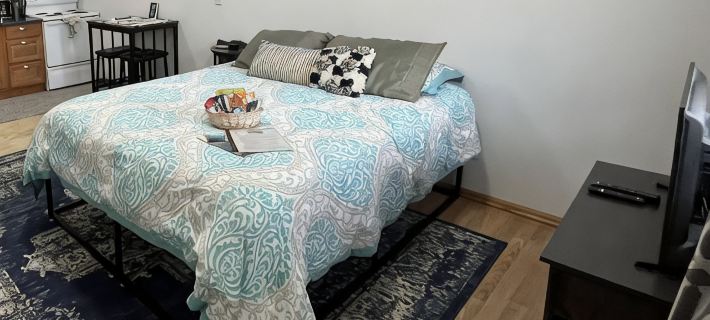 Cozy and private home away from home! Ask about the car rental option! シトカのホテル