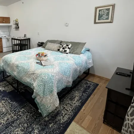 Cozy and private home away from home! Ask about the car rental option!