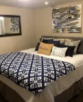 Beautiful Monroe Home on Paiute trail by Mystic Hot Springs ATV, flyers landing - 3-Star