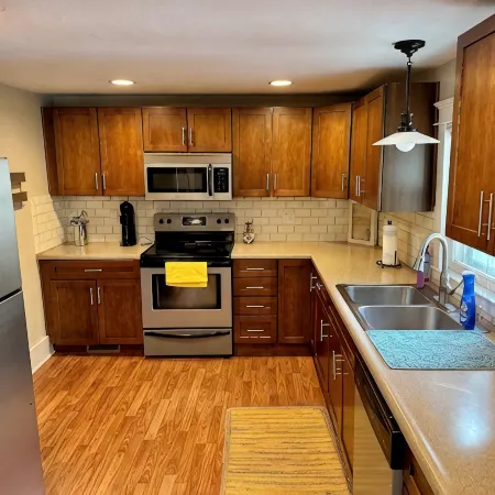 Charming house - minutes from downtown, walking distance to Ingersoll!