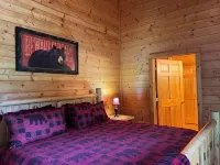 Cozy Cabin at Copperhill, Tn. Fire Pit, Hot Tub, Nature Trails.....WOW - Hytter