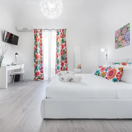 Room & Breakfast Zero