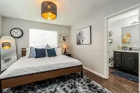 Tribune at Redlands, Arcade Hands - Homestays