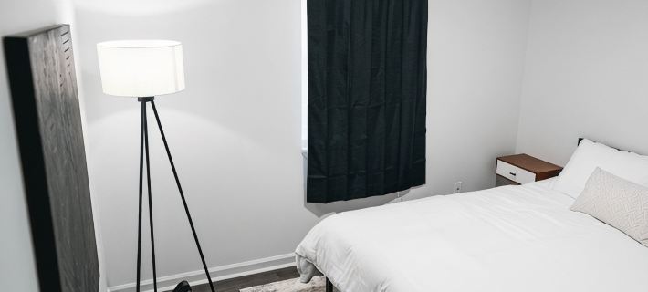 Quiet 2BD rental with mountain views close to JCMC Hotels in Johnson City