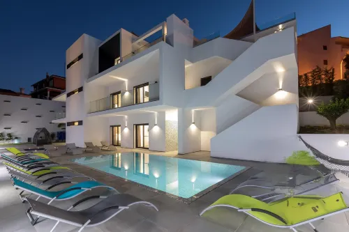 Luxury 47 - Deluxe Villa - Huvilat