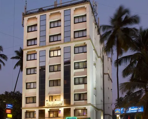 Regenta Place the Emerald Hoteles cerca de ISKCON - Sociedad Internacional para la Conciencia de Krishna