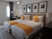 M Hotel Sorong Hotel berhampiran Domine Eduard Osok Airport