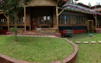 Villa Marindu and Glamping - 2-Star