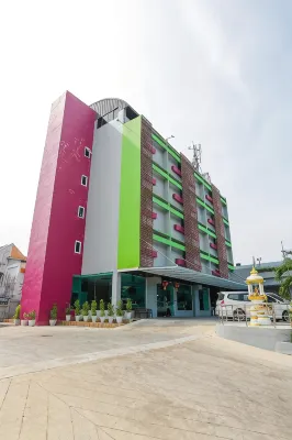 Blue Orchids Hotel - Swimmingpools