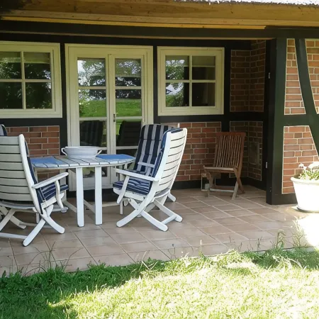 Cozy vacation days under thatch in the biosphere reserve