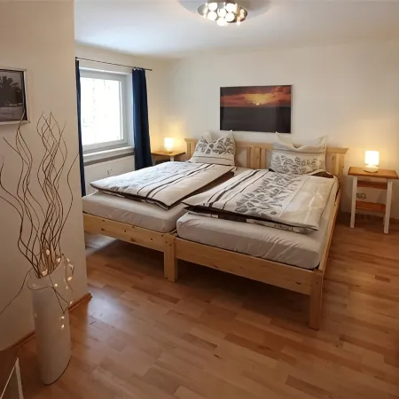 Nice, lovingly completely renovated apartment right below the Karwendel.