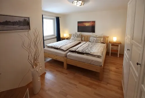 Nice, lovingly completely renovated apartment right below the Karwendel. - Wifi
