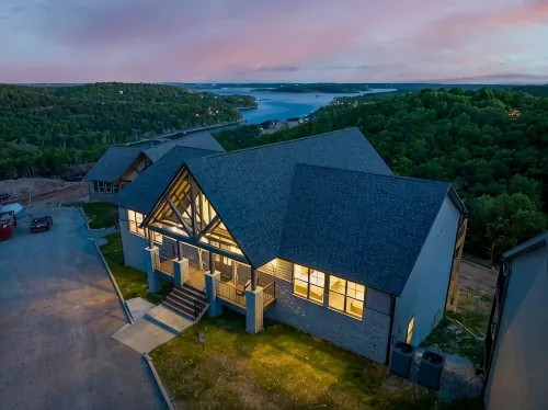 Panoramic Lake View W/ Indoor Pool, Hot tub, Gameroom & Firepit - ジム